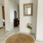 Ξενοδοχείο με διαμερίσματα Nereides